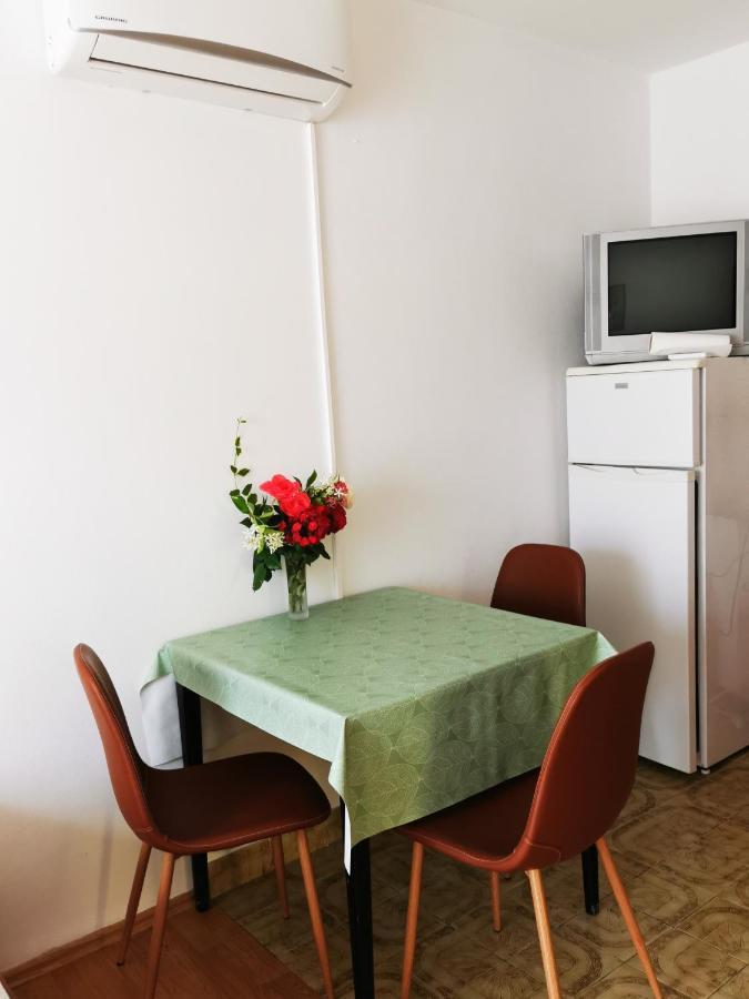 Apartment Dasek Ii, Njivice Dış mekan fotoğraf