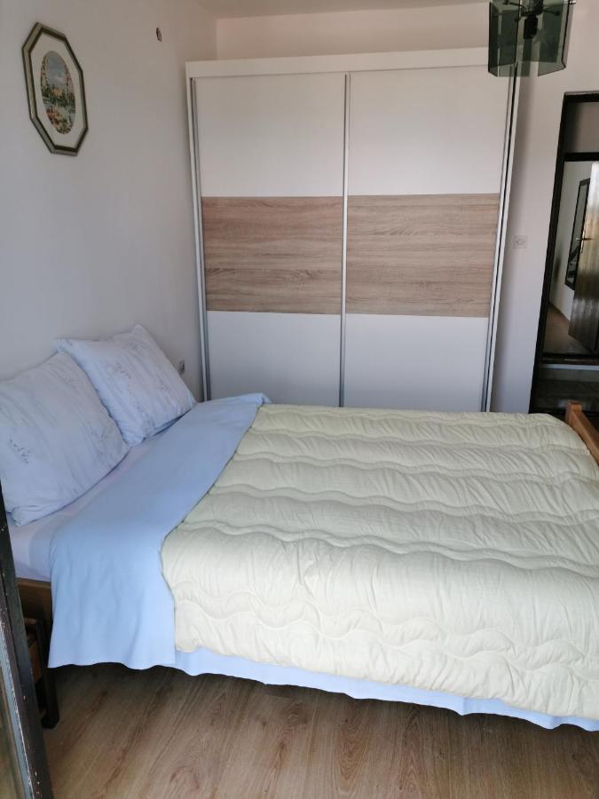 Apartment Dasek Ii, Njivice Dış mekan fotoğraf